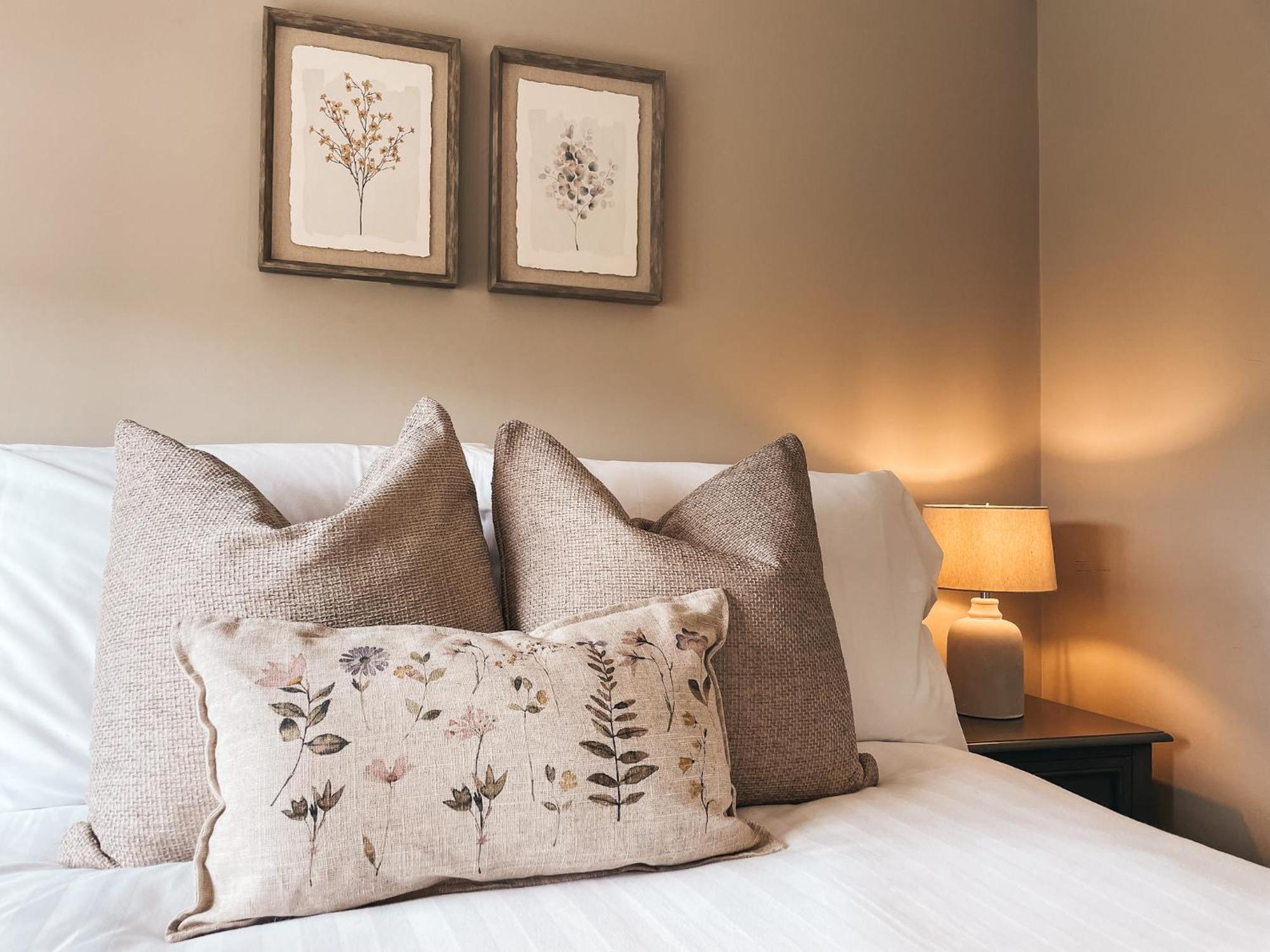 Ty Fry Gardens Villa Cardiff Bagian luar foto