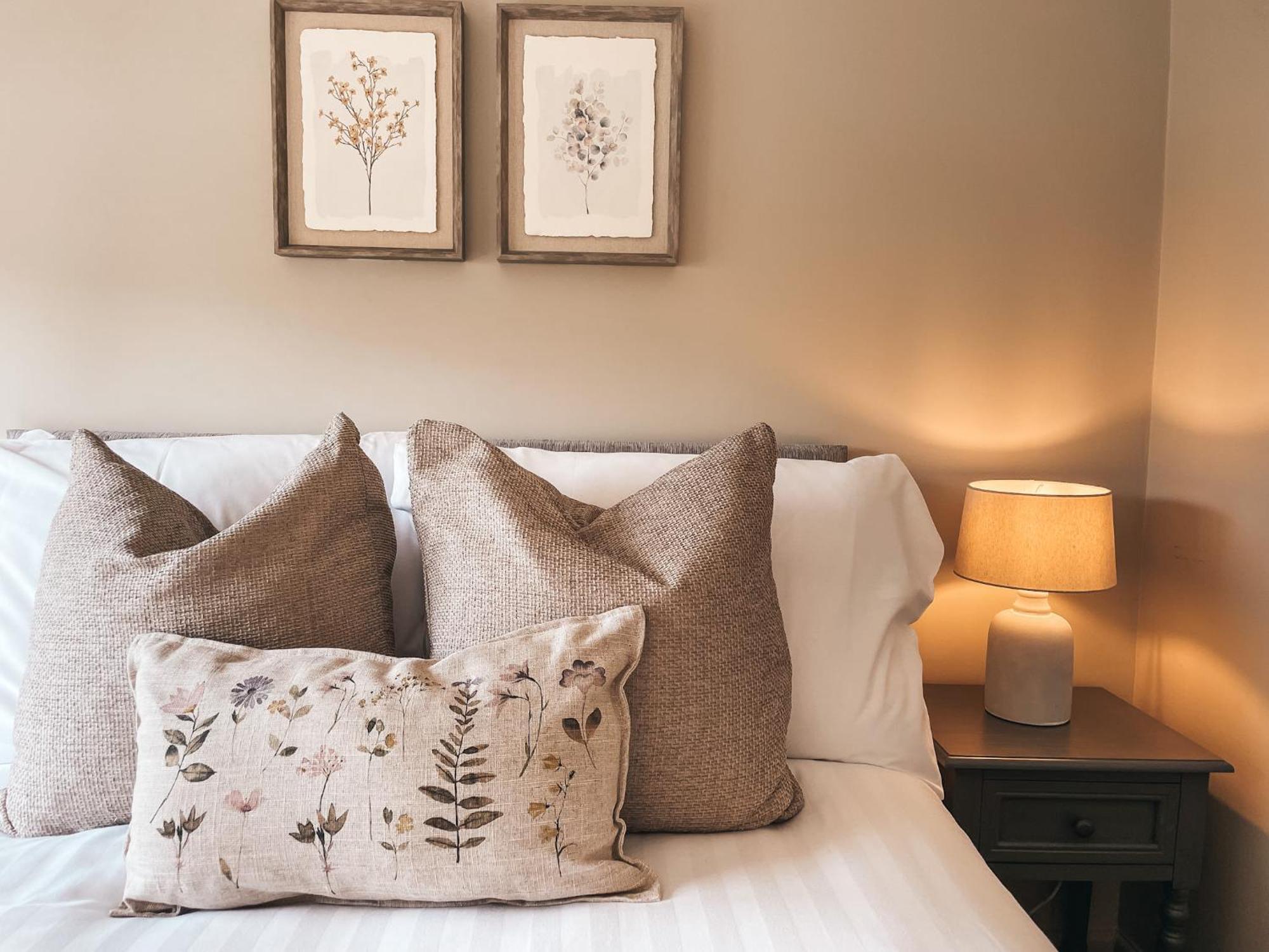 Ty Fry Gardens Villa Cardiff Bagian luar foto